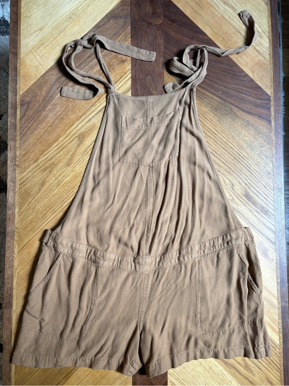 Ingrid & Isabel Maternity Tie Strap Shortalls